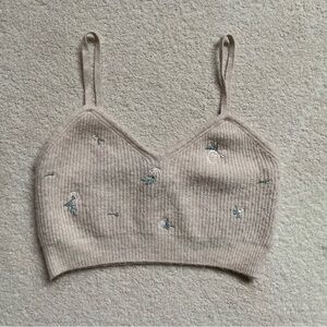 NWT H&M Dainty Beige Ribbed Knit Cropped Camisole with Embroidered Florals - L